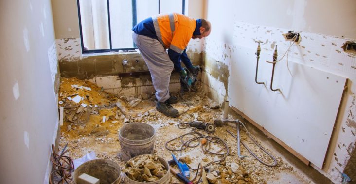 rénover la plomberie des bâtiments anciens