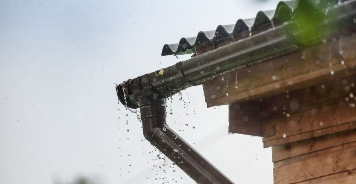 14- Comment gérer les évacuations d’eau pluviale lors de la rénovation de votre toiture (1)