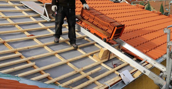 Trouver le bon professionnel pour la rénovation de votre toiture