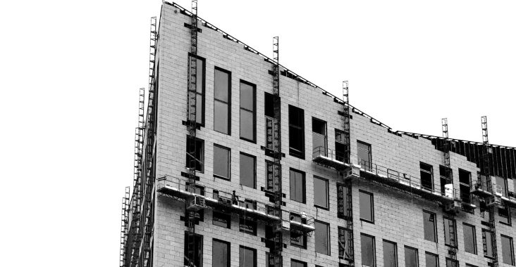 service professionnel de nettoyage de façades pour redonner éclat et propreté à vos bâtiments. qualité, efficacité et respect de l'environnement garantis.