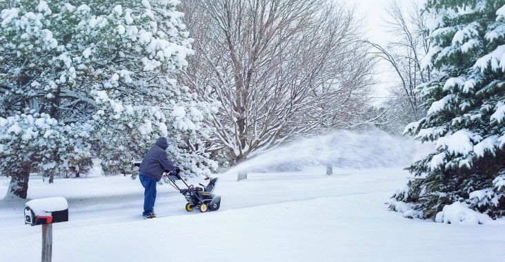 service de déneigement résidentiel fiable et efficace pour sécuriser votre domicile durant l'hiver.